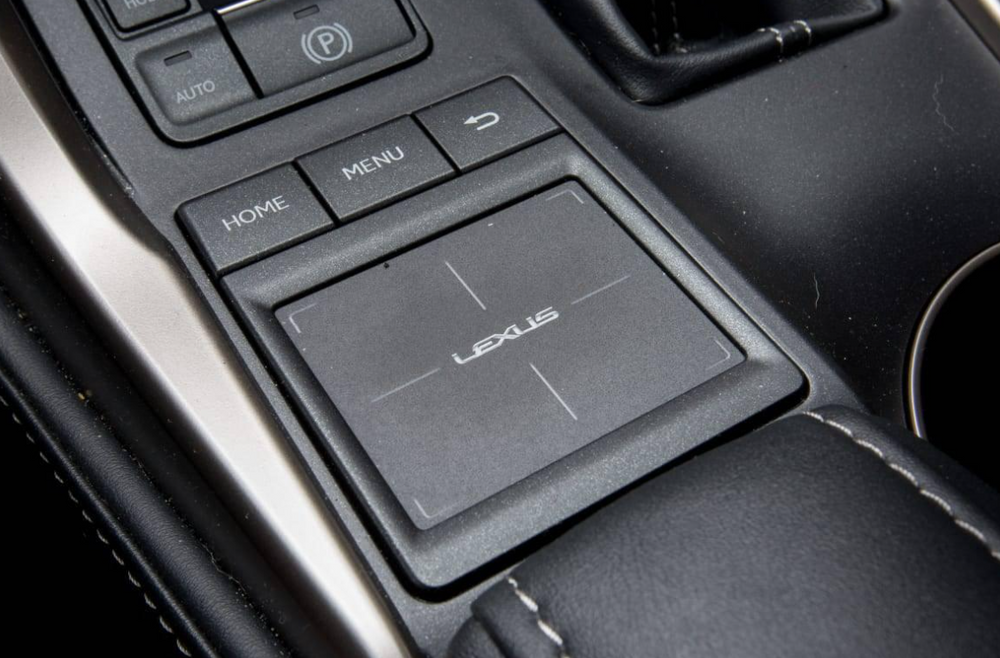 Lexus NX | 2014 t/m 2017 | CarPlay & Android Auto Box | Kleine Touchpad