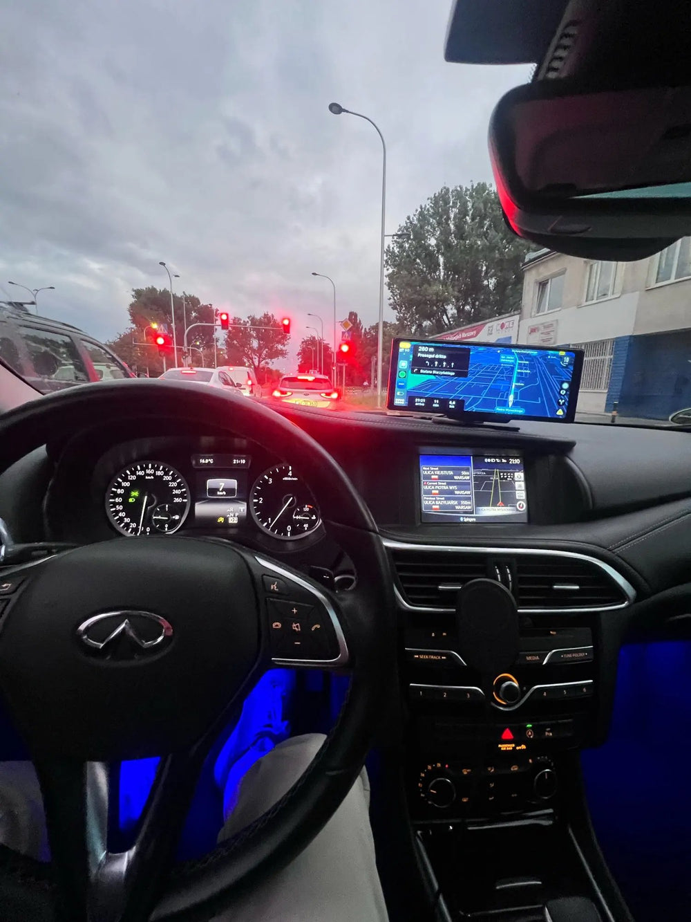 Apple CarPlay 10 inch scherm met dashcam en achteruitrijcamera