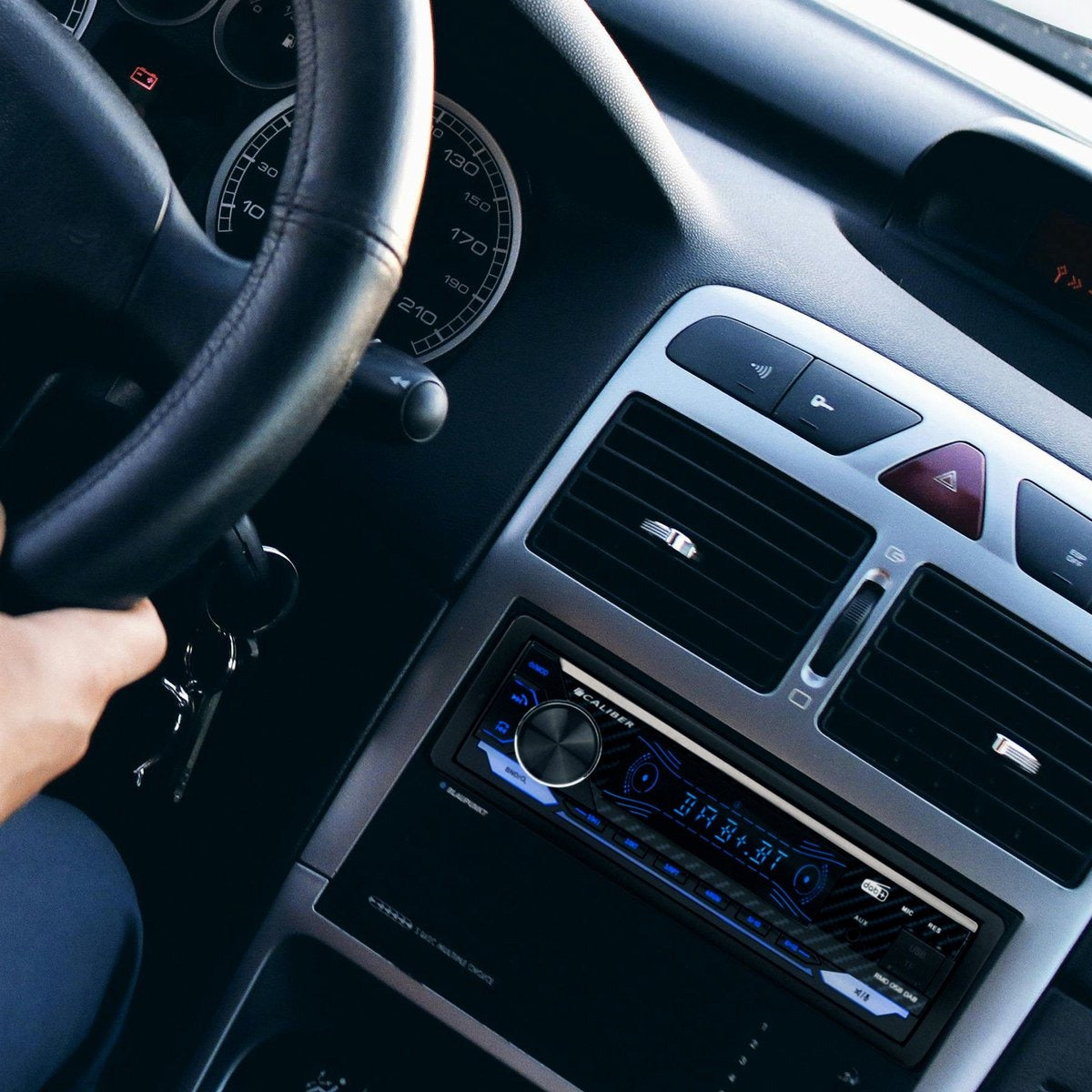 Caliber Car radio with Bluetooth Aux In, Bluetooth, DAB DAB Plus, FM, SD, USB - 18 preset stations - Hands-free calls - 4x 55 Watt - Black - 1 Din Caliber Car radio with Bluetooth Aux In, Bluetooth, DAB DAB Plus, FM, SD, USB - 18 preset stations - Hands-free calls - 4x 55 Watt - Black - 1 Din